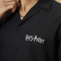 Viste con Magia: Camisa Negra de Harry Potter