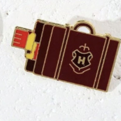 Harry Potter: Broche Pin para Viajeros Mágicos