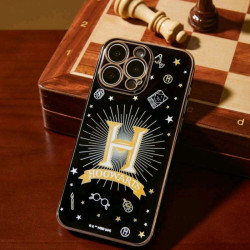 Protección con Encanto: iPhone 15 Pro Hogwarts