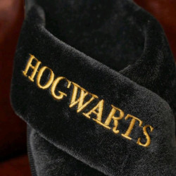 Confort Mágico: Pantuflas Negras de Hogwarts