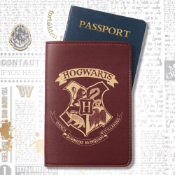 Porta Pasaporte Escudo Hogwarts Rojo - Accesorio Mágico para Viajeros de Harry Potter