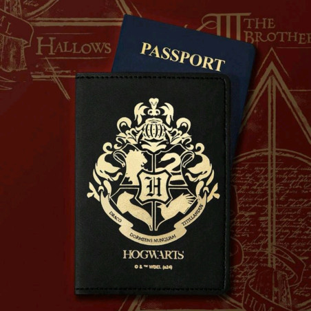 Porta Pasaporte Escudo Dorado Hogwarts - Accesorio Mágico para Viajeros de Harry Potter