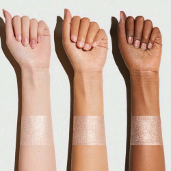 Maquillaje Resaltador Snitch Dorada - Toque Mágico para Tu Rostro