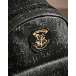 Mochila Negra Pequeña Hogwarts  Compacta y mágica
