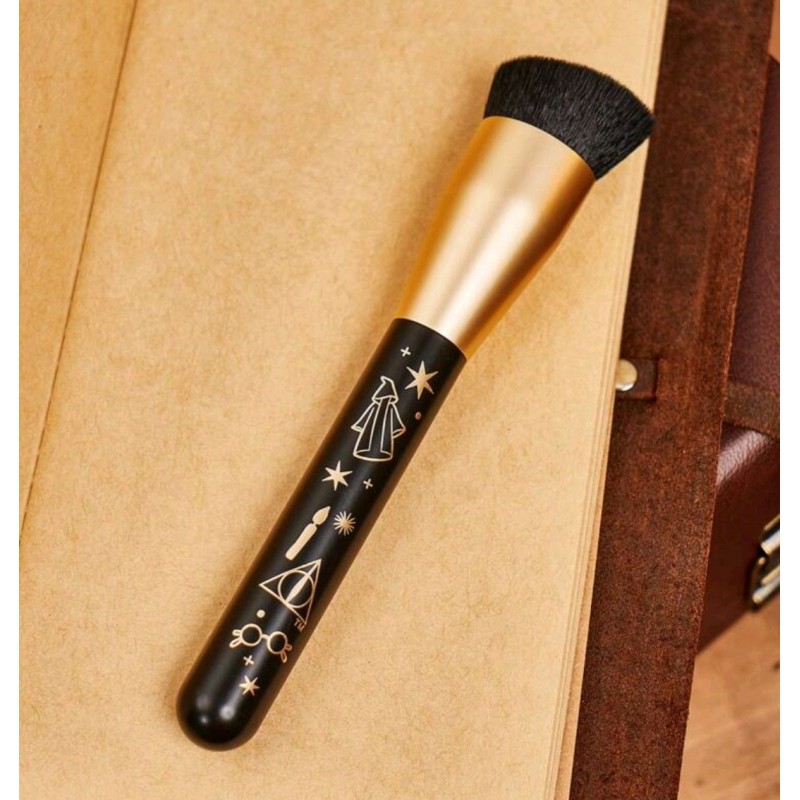 La Brocha que Todo Muggle Necesita La Brocha que Todo Muggle Necesita