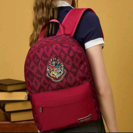 Mochila Roja Casual Hogwarts: Estilo y Magia