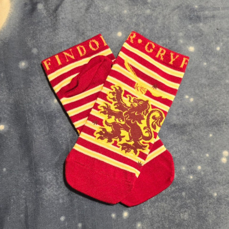 Calcetines Casa Gryffindor: ¡Exprésate con Estilo!