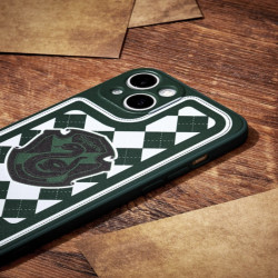 Estilo y Protección: Funda Casa Slytherin