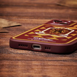 Tu iPhone 13 con la Magia de Gryffindor